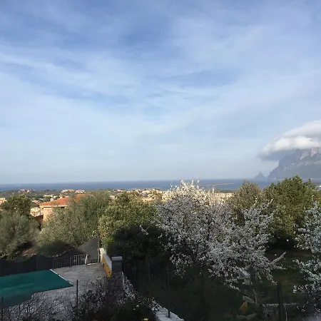 Domo Porto San Paolo Ferienhaus